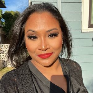 Meet your Posher, Jaya